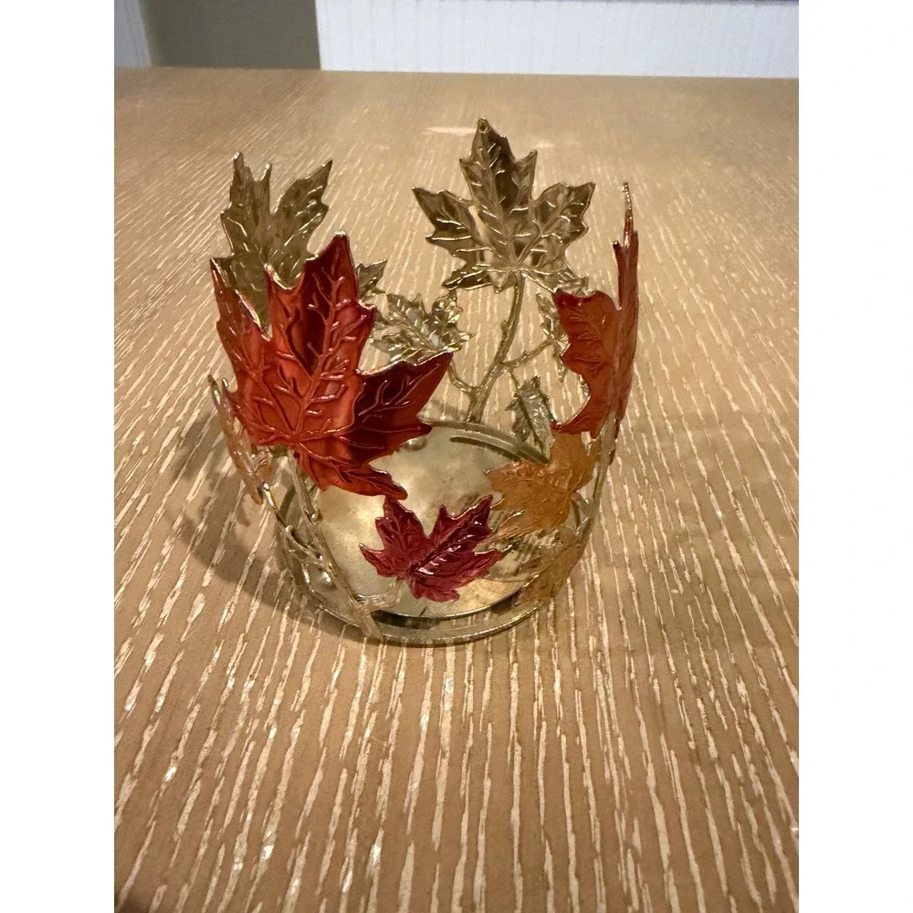 Bath & Body Works Fall Maple Leaf Garland 1-Wick Candle Holder Metal Pedestal